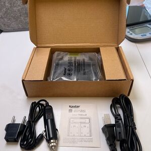 Kastar  Dual LCD Fast Battery Charger for Canon BP-911 BP-911K BP-914 BP-915